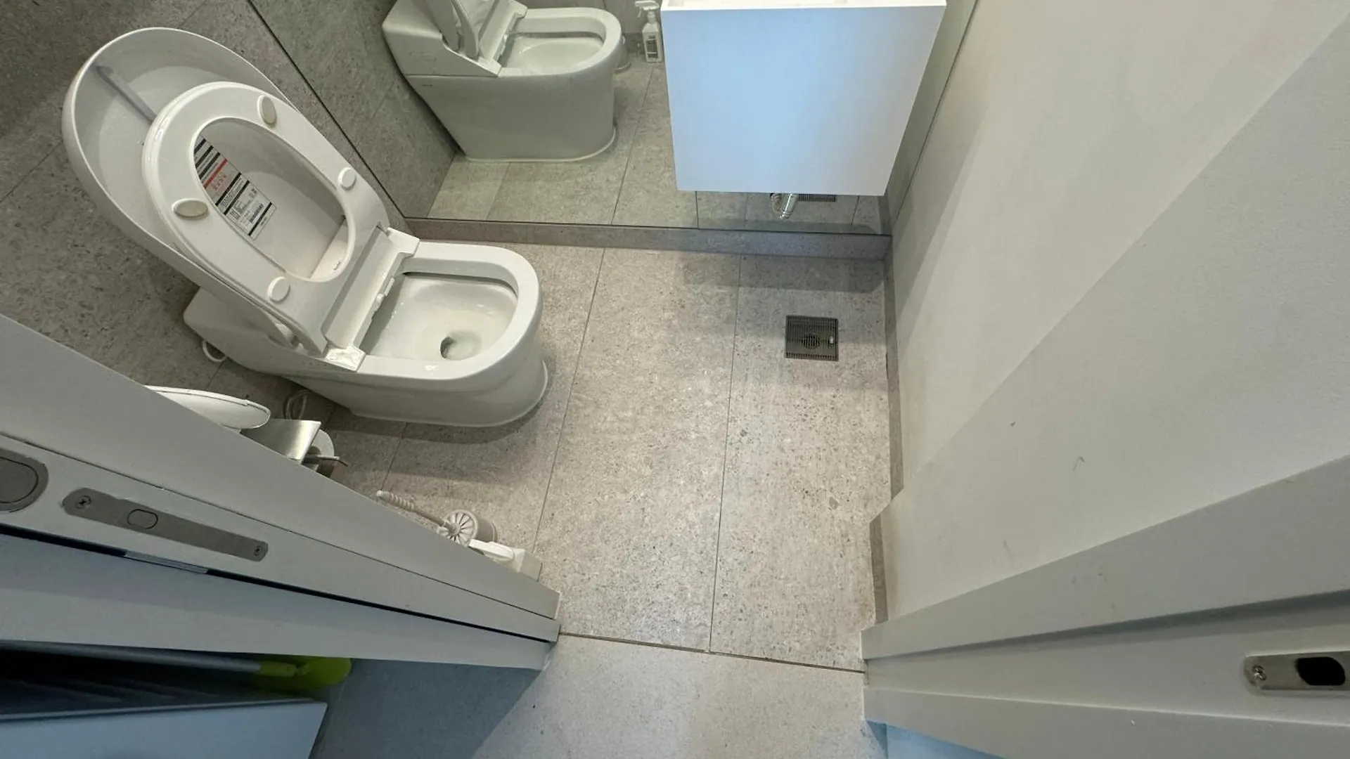 Gangnam Cheongdam Apt - Free Wifi, Max 6Pax Seoel 0*,  Zuid-Korea